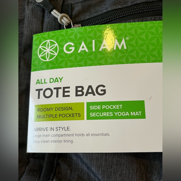 NWT GAIAM All Day Grey Tote Yoga Bag - Picture 5 of 7